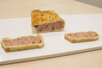 Pâté croûte lapin aux noisettes